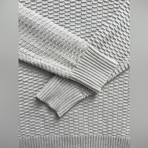 Gap Knit Light Grey Knit Sweater Size Medium - Picture 6 of 10